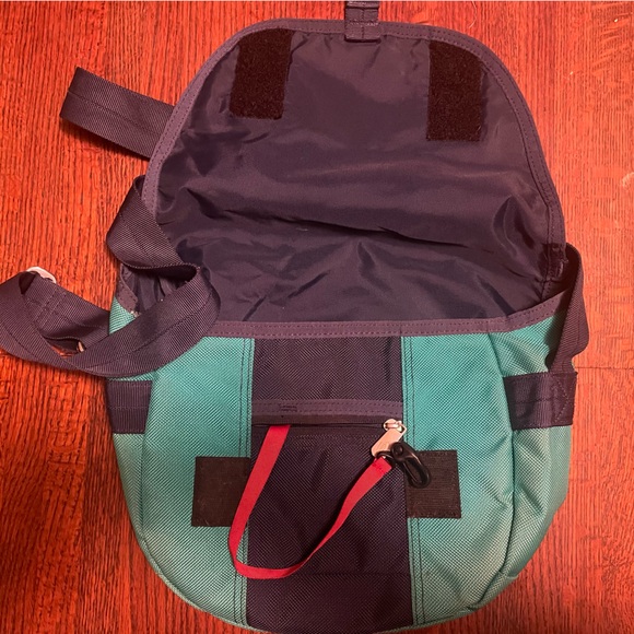 timbuk2 crossbody bag/purse - Picture 3 of 10